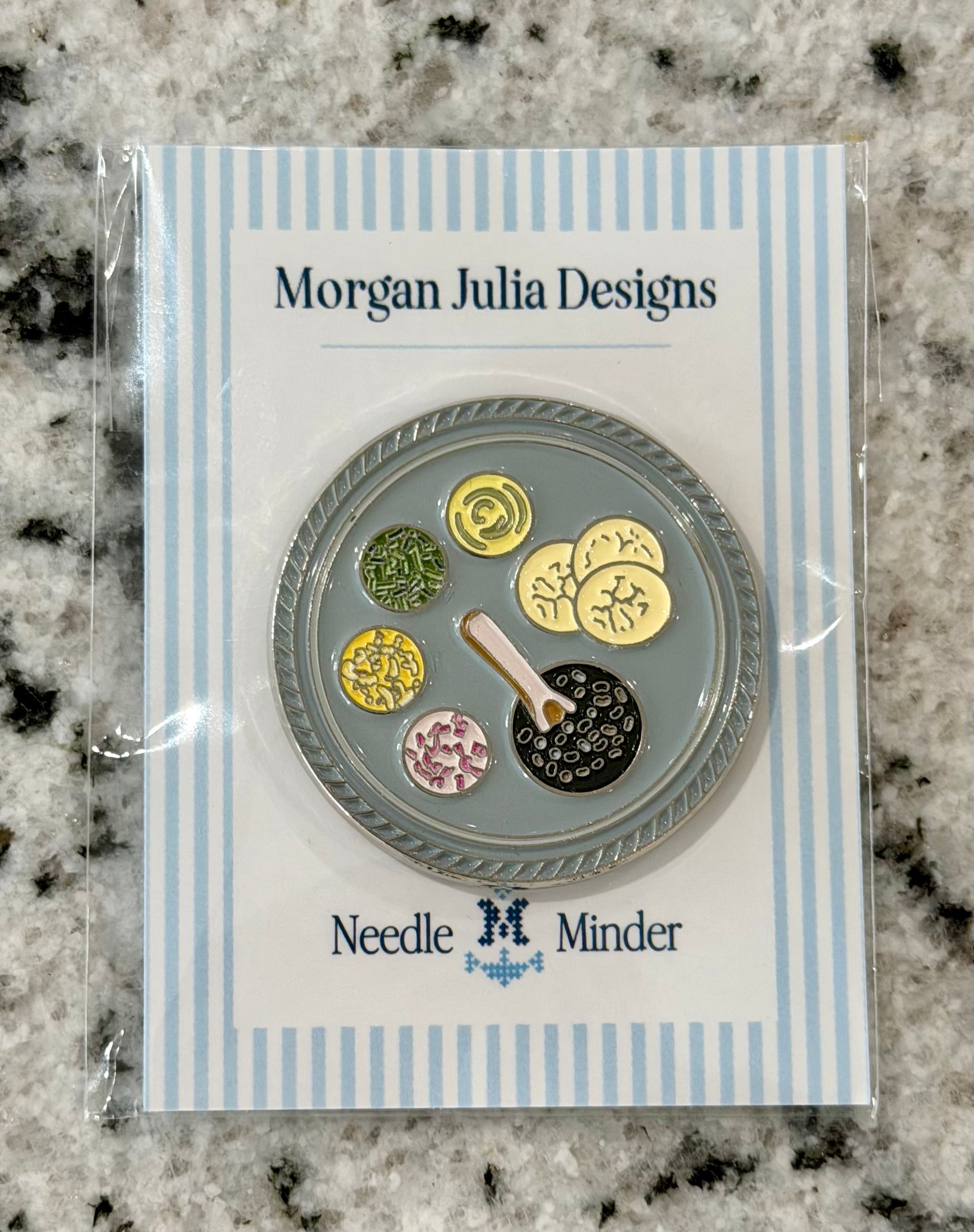 Caviar Tray Needle Minder