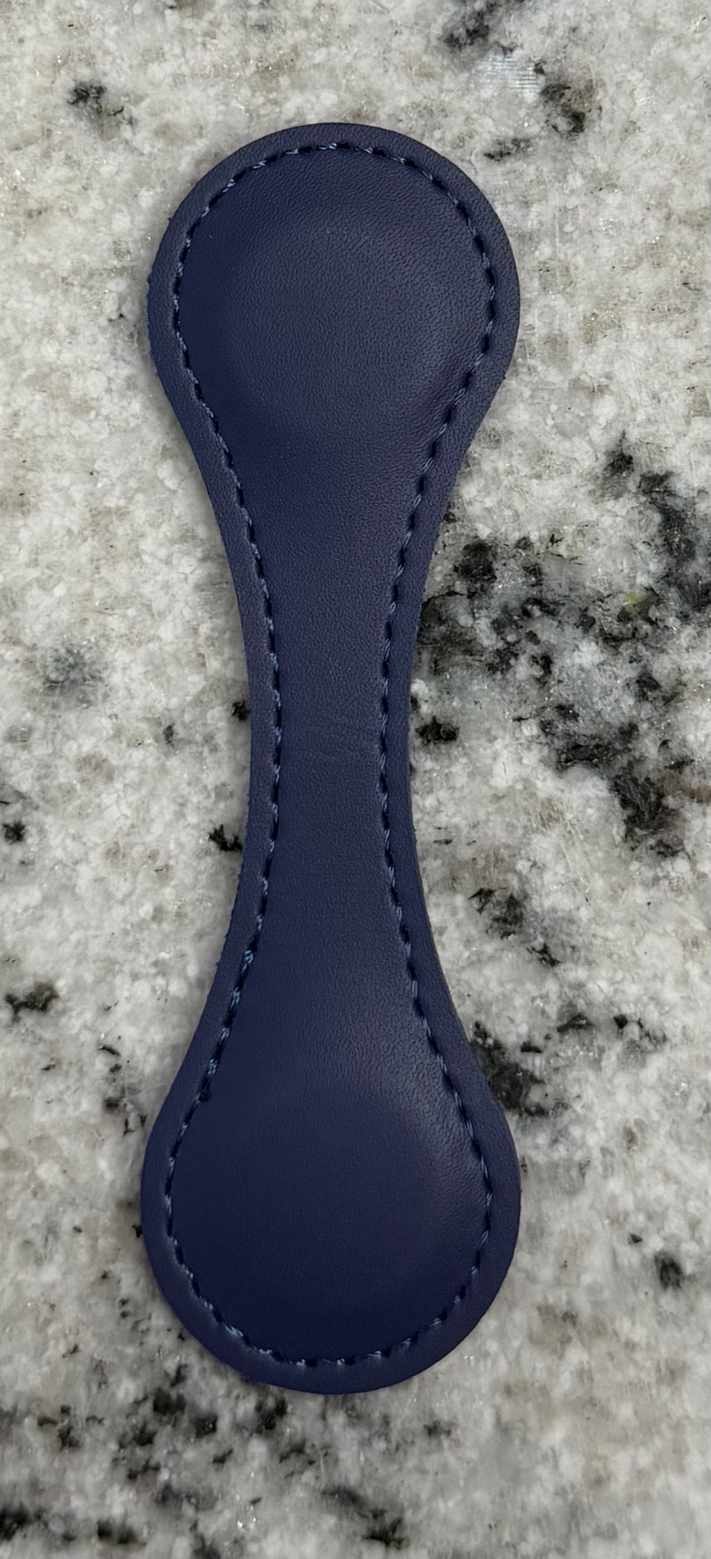 Leather Fold Over Magnetic Needleminder