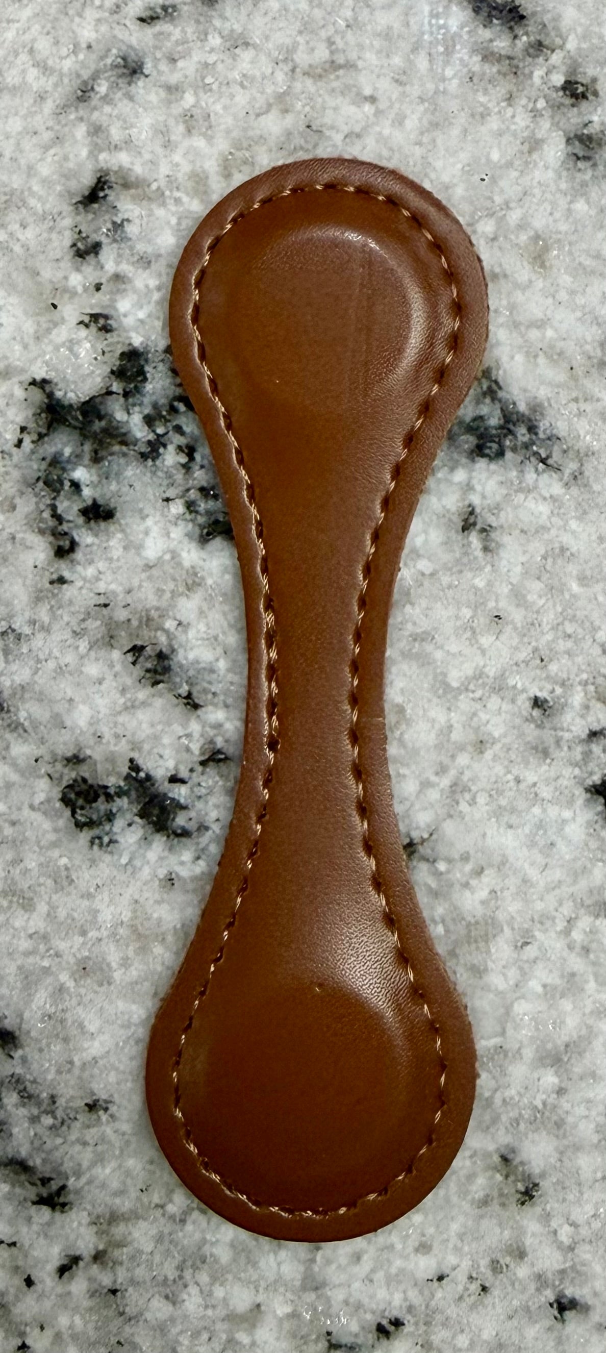 Leather Fold Over Magnetic Needleminder